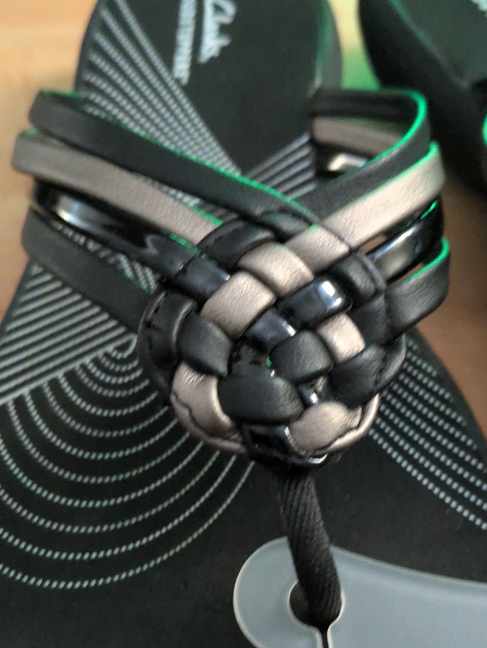 Clarks Cloudsteppers Sandals - Picture 2 of 5
